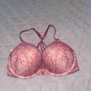 Victoria secret 32d bombshell